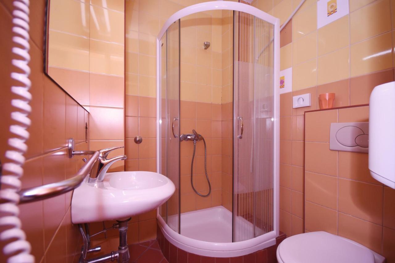 So Rooms City Centre Budva Exterior photo